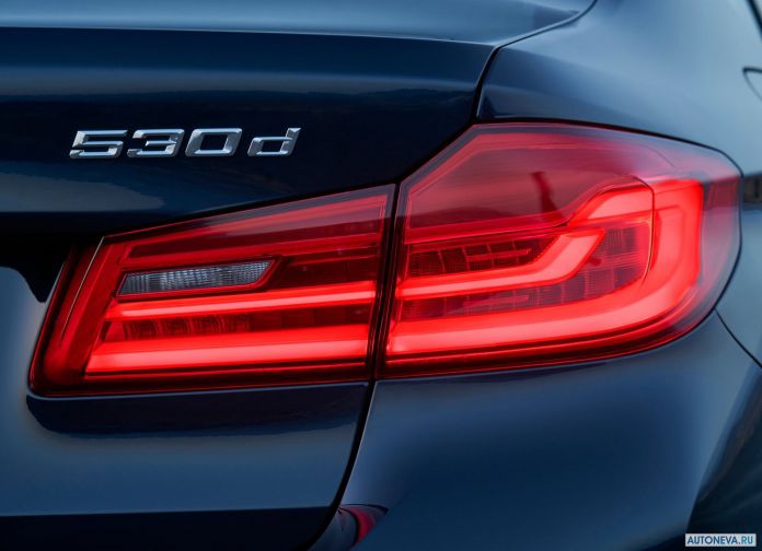 2017 BMW 5-series - фотография 204 из 255