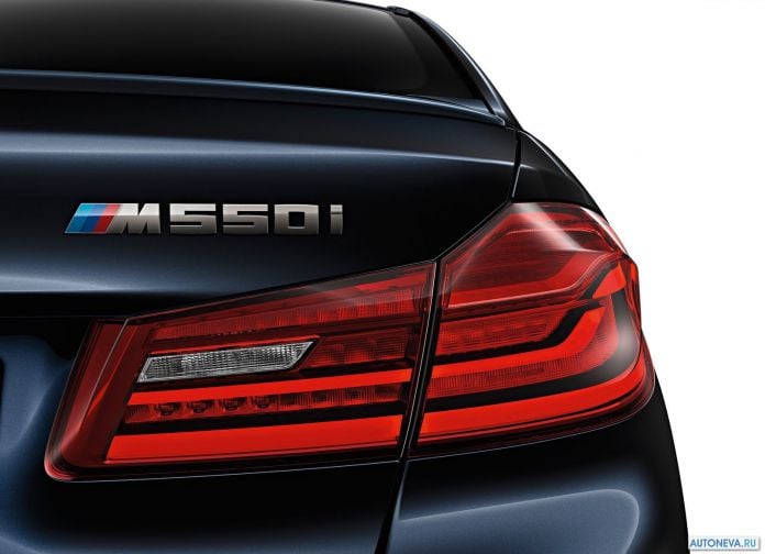 2017 BMW 5-series - фотография 205 из 255