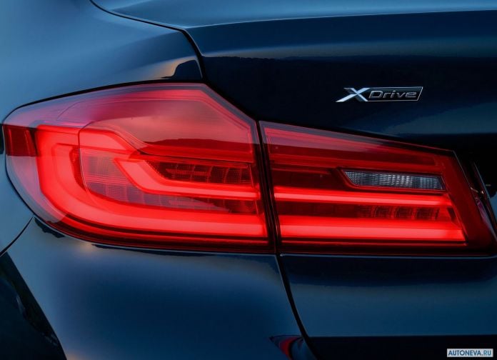 2017 BMW 5-series - фотография 206 из 255