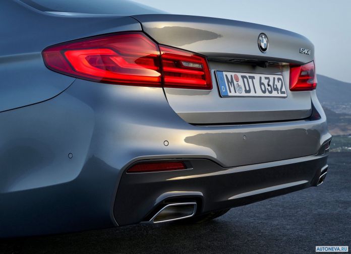 2017 BMW 5-series - фотография 208 из 255
