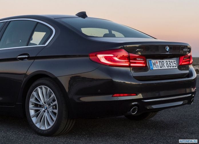2017 BMW 5-series - фотография 209 из 255