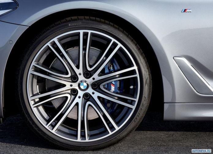 2017 BMW 5-series - фотография 212 из 255