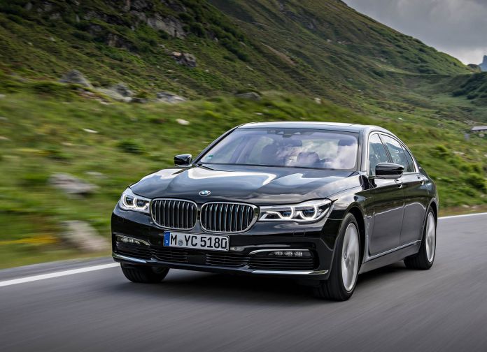 2017 BMW 740Le XDrive iPerformance - фотография 10 из 36 2017 BMW 740Le XDrive iPerformance - фотография 10 из 36