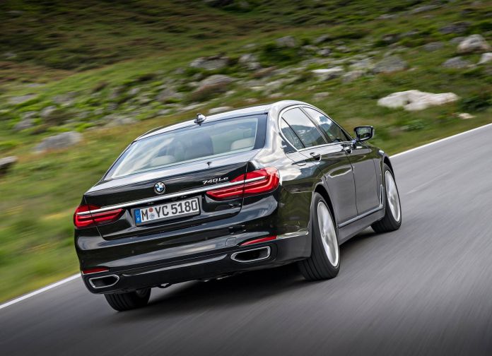 2017 BMW 740Le XDrive iPerformance - фотография 22 из 36