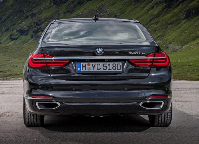 2017 BMW 740Le XDrive iPerformance - фотография 25 из 36 2017 BMW 740Le XDrive iPerformance - фотография 25 из 36