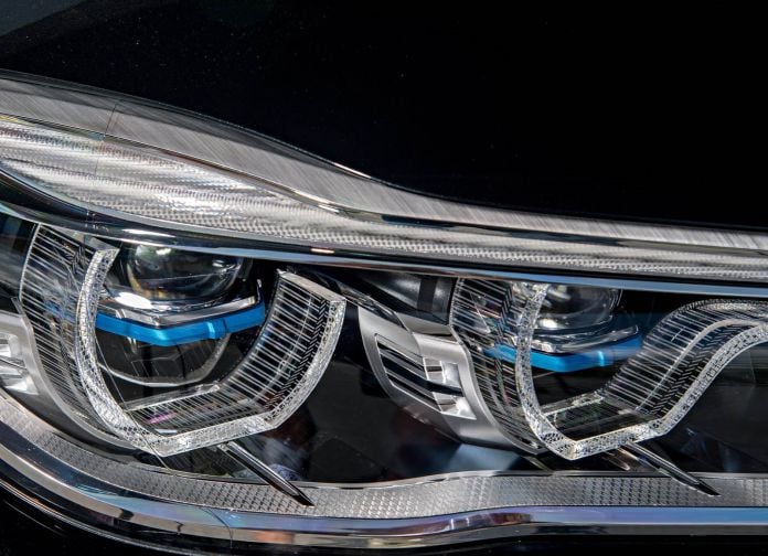 2017 BMW 740Le XDrive iPerformance - фотография 30 из 36 2017 BMW 740Le XDrive iPerformance - фотография 30 из 36