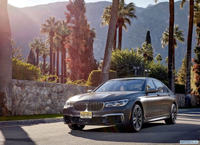 2017 BMW M760Li xDrive - фотография 13 из 203