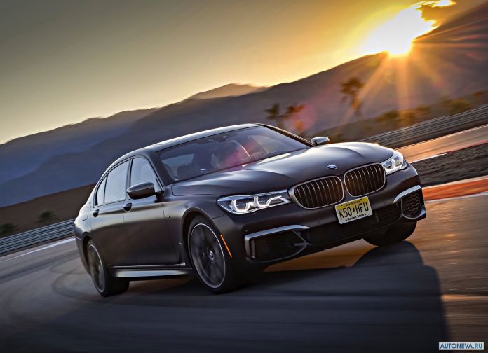 2017 BMW M760Li xDrive - фотография 21 из 203