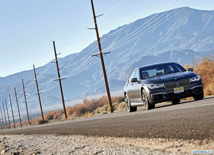 2017 BMW M760Li xDrive - фотография 32 из 203
