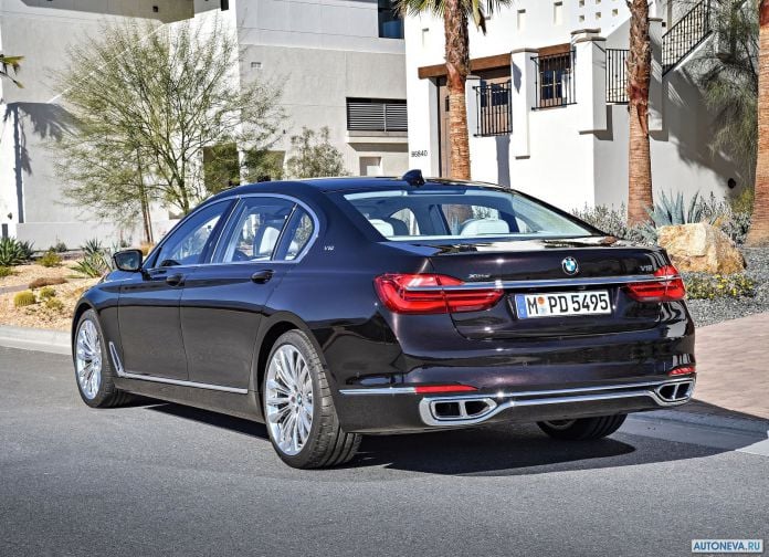2017 BMW M760Li xDrive - фотография 95 из 203