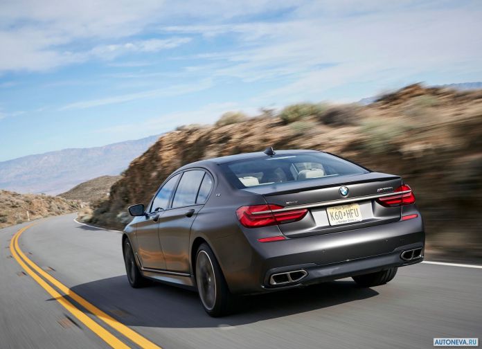 2017 BMW M760Li xDrive - фотография 110 из 203