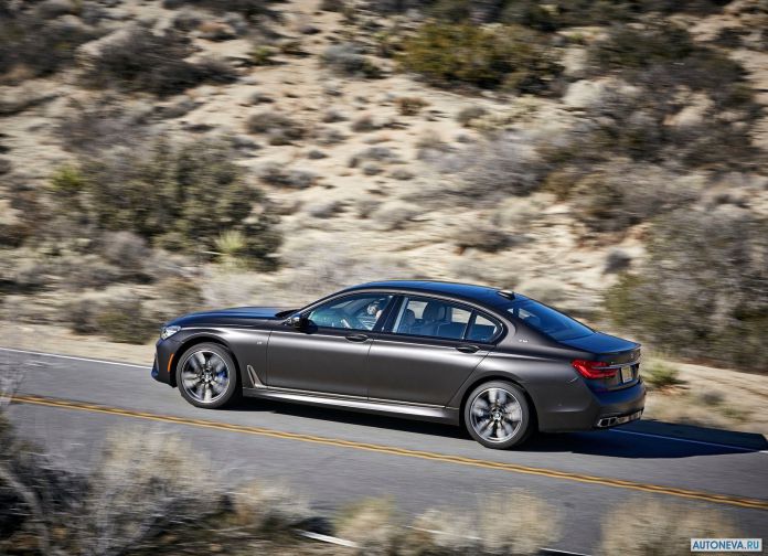 2017 BMW M760Li xDrive - фотография 112 из 203
