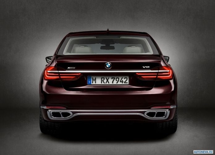2017 BMW M760Li xDrive - фотография 140 из 203 2017 BMW M760Li xDrive - фотография 140 из 203
