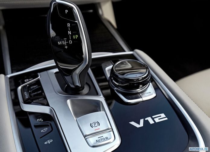 2017 BMW M760Li xDrive - фотография 155 из 203 2017 BMW M760Li xDrive - фотография 155 из 203