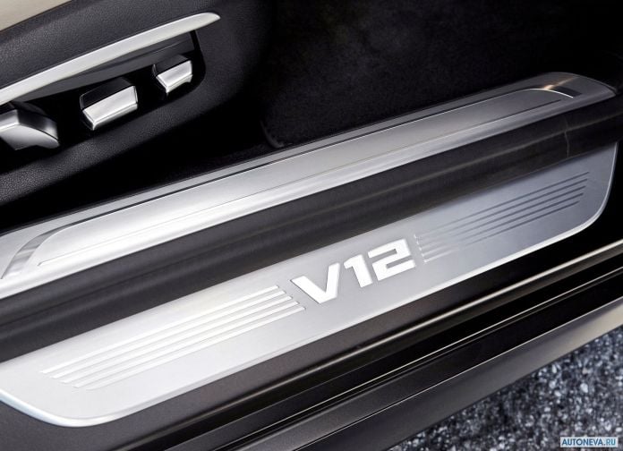 2017 BMW M760Li xDrive - фотография 162 из 203