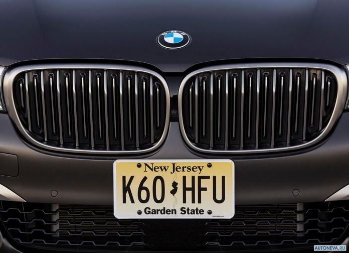 2017 BMW M760Li xDrive - фотография 167 из 203