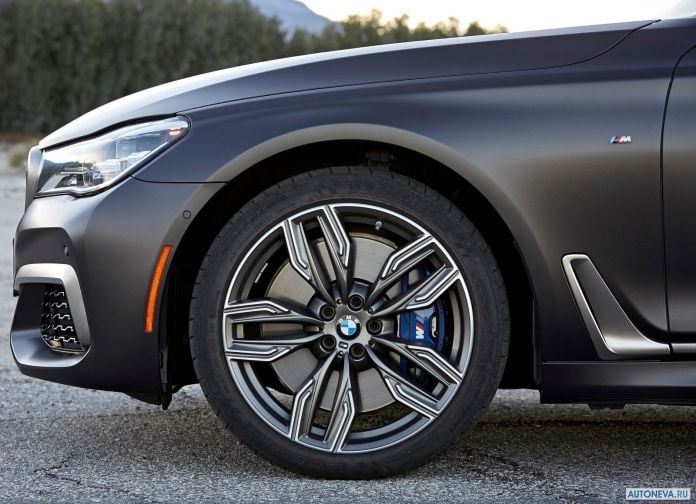 2017 BMW M760Li xDrive - фотография 174 из 203 2017 BMW M760Li xDrive - фотография 174 из 203