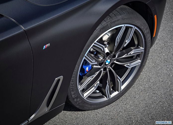 2017 BMW M760Li xDrive - фотография 176 из 203 2017 BMW M760Li xDrive - фотография 176 из 203