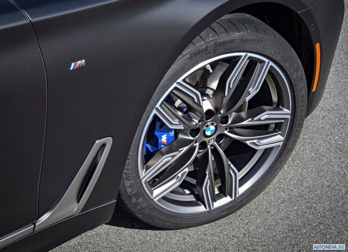 2017 BMW M760Li xDrive - фотография 177 из 203 2017 BMW M760Li xDrive - фотография 177 из 203