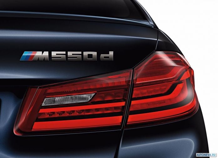 2018 BMW m550d xDrive Touring - фотография 10 из 12 2018 BMW m550d xDrive Touring - фотография 10 из 12
