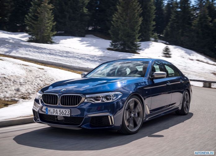 2018 BMW m550i xDrive - фотография 12 из 50