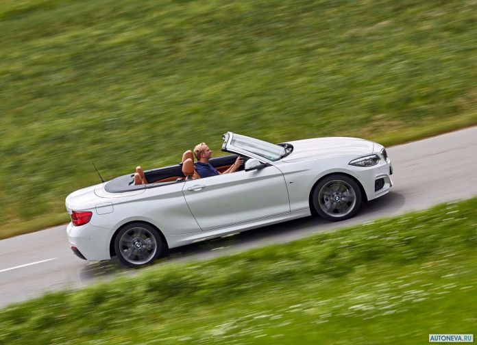2018 BMW 2-series Convertible - фотография 43 из 108