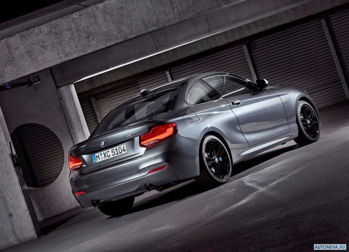 2018 BMW 2-series Coupe - фотография 29 из 69