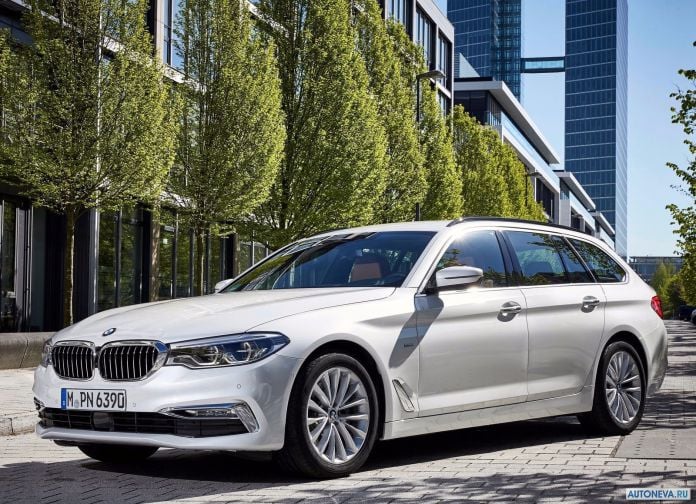 2018 BMW 5-series Touring - фотография 10 из 179 2018 BMW 5-series Touring - фотография 10 из 179