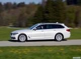 bmw_2018_5_series_touring_053.jpg