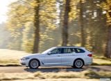 bmw_2018_5_series_touring_054.jpg