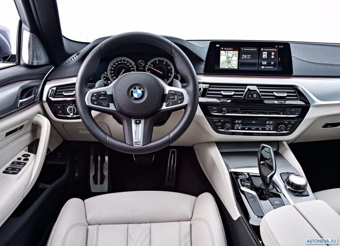 2018 BMW 5-series Touring - фотография 102 из 179