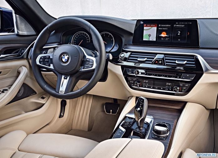 2018 BMW 5-series Touring - фотография 108 из 179