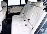 bmw_2018_5_series_touring_116.jpg