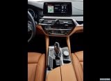 bmw_2018_5_series_touring_175.jpg