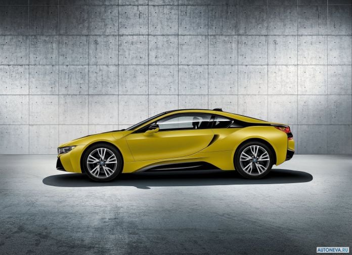 2018 BMW i8 Protonic Frozen Yellow - фотография 7 из 9 2018 BMW i8 Protonic Frozen Yellow - фотография 7 из 9