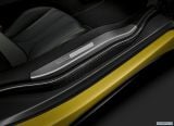 bmw_2018_i8_protonic_frozen_yellow_009.jpg