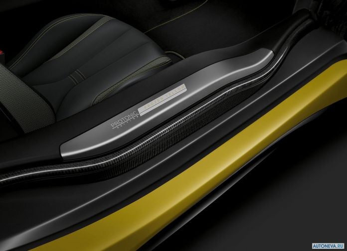 2018 BMW i8 Protonic Frozen Yellow - фотография 9 из 9