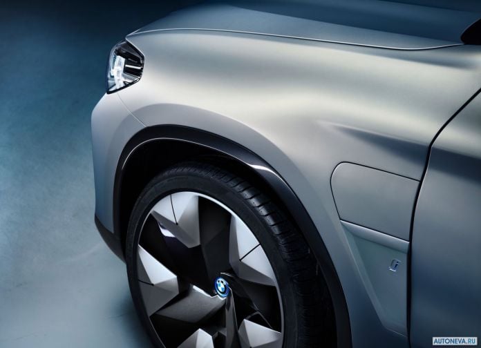2018 BMW iX3 Concept - фотография 13 из 19