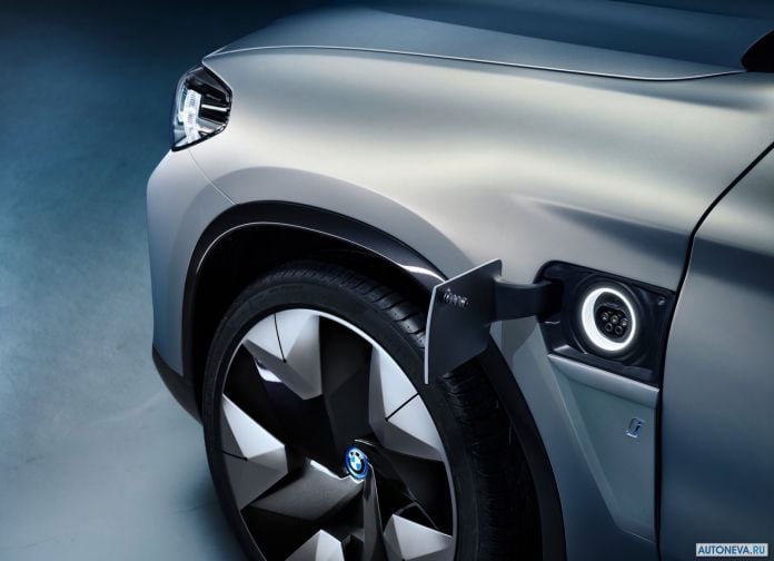 2018 BMW iX3 Concept - фотография 14 из 19