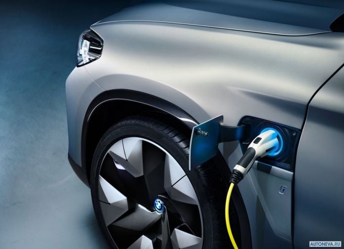 2018 BMW iX3 Concept - фотография 15 из 19 2018 BMW iX3 Concept - фотография 15 из 19