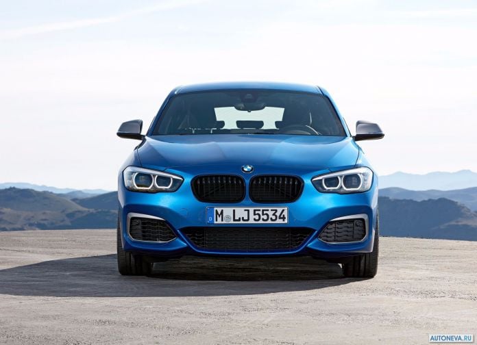 2018 BMW M140i - фотография 17 из 42