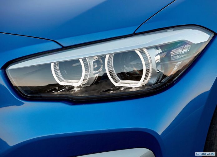 2018 BMW M140i - фотография 35 из 42 2018 BMW M140i - фотография 35 из 42