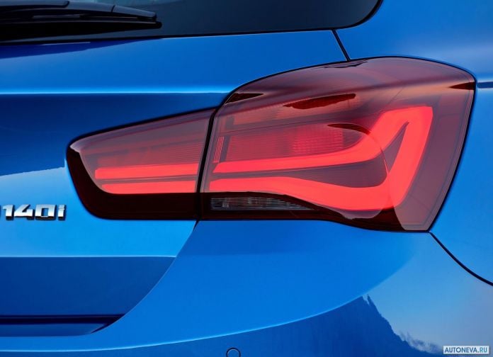 2018 BMW M140i - фотография 37 из 42 2018 BMW M140i - фотография 37 из 42