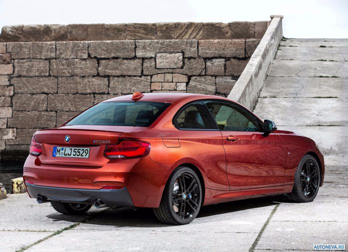 2018 BMW M240i Coupe - фотография 14 из 36