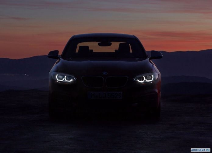 2018 BMW M240i Coupe - фотография 18 из 36 2018 BMW M240i Coupe - фотография 18 из 36