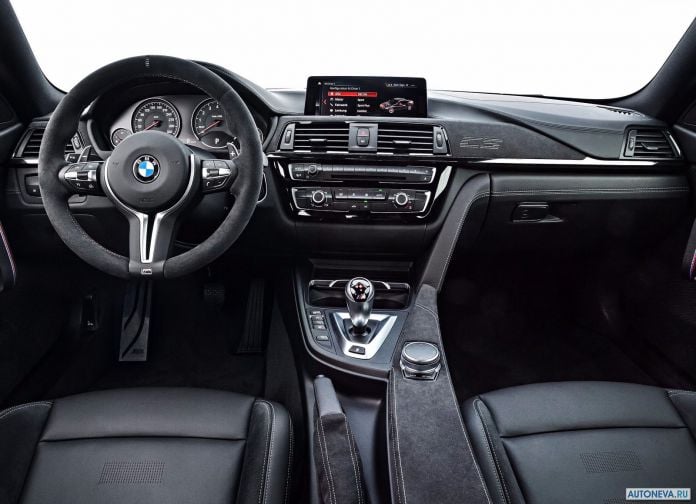 2018 BMW M4 CS - фотография 82 из 127