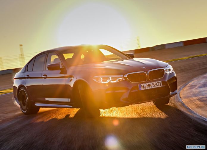 2018 BMW M5 - фотография 30 из 177 2018 BMW M5 - фотография 30 из 177