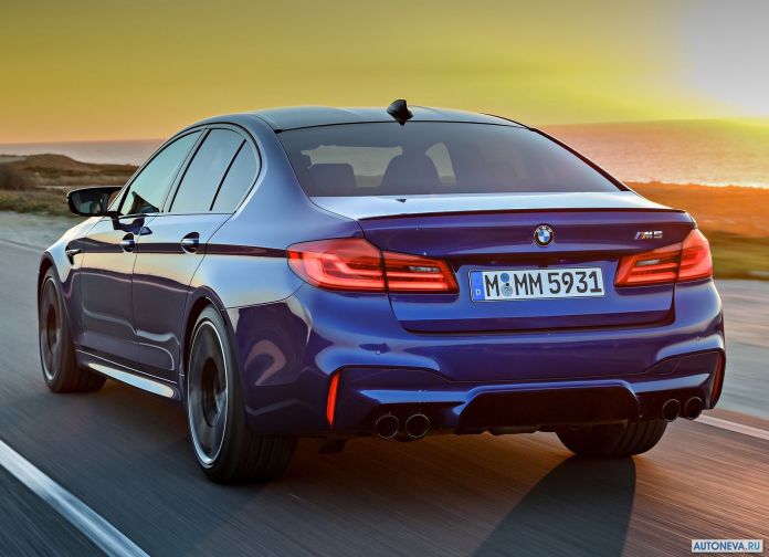 2018 BMW M5 - фотография 104 из 177