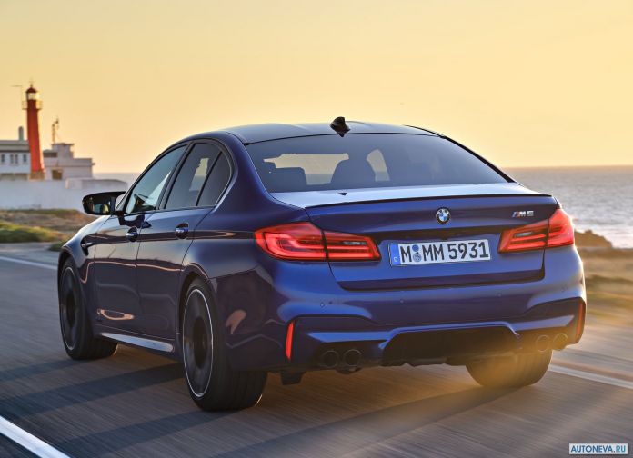 2018 BMW M5 - фотография 105 из 177