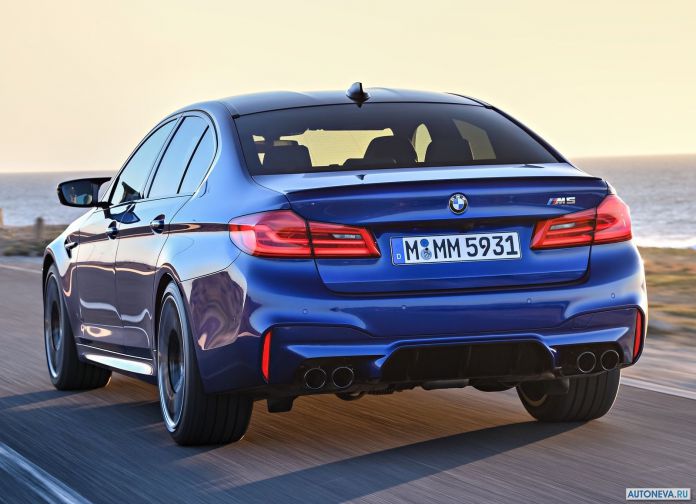 2018 BMW M5 - фотография 109 из 177